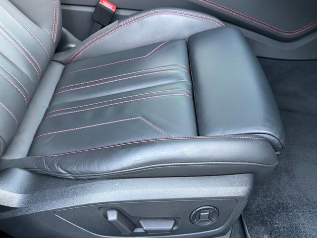 Ａ６アバント ブラックスタイルプラス　限定７０台・専用アルミホイール・Ｓ　ｌｉｎｅ　パッケージ・ブラックＡｕｄｉ　ｒｉｎｇｓ　＆ブラックスタイリングパッケージ・マルチカラーアンビエントライト・レッドコントラストステッチ・禁煙車（51枚目）