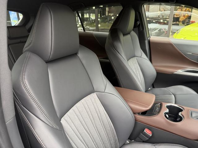 ハリアーハイブリッド G モデリスタエアロ・パノラミックビューモニター・モデリスタシグネチャーイルミ・TVキャンセラー・車検令和10年7月まで有り・新車保証令和12年7月まで有り・ワンオーナー・禁煙車(70枚目)