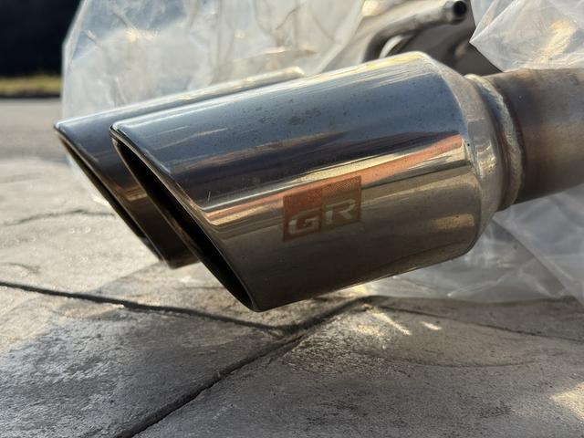 ＧＲ８６ ＲＺ　６ＭＴ・ＧＲエアロ・空力パッケージ・スリーキャッツマフラー・純正ＧＲマフラー有り・ＴＥＩＮダウンサス・純正コイルスプリング有り・ワイドトレッドスペーサー・バックカメラ・９インチナビＴＶ・禁煙車（12枚目）