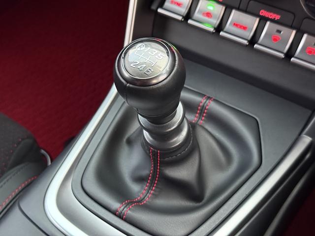 ＧＲ８６ ＲＺ　６ＭＴ・ＧＲエアロ・空力パッケージ・スリーキャッツマフラー・純正ＧＲマフラー有り・ＴＥＩＮダウンサス・純正コイルスプリング有り・ワイドトレッドスペーサー・バックカメラ・９インチナビＴＶ・禁煙車（13枚目）