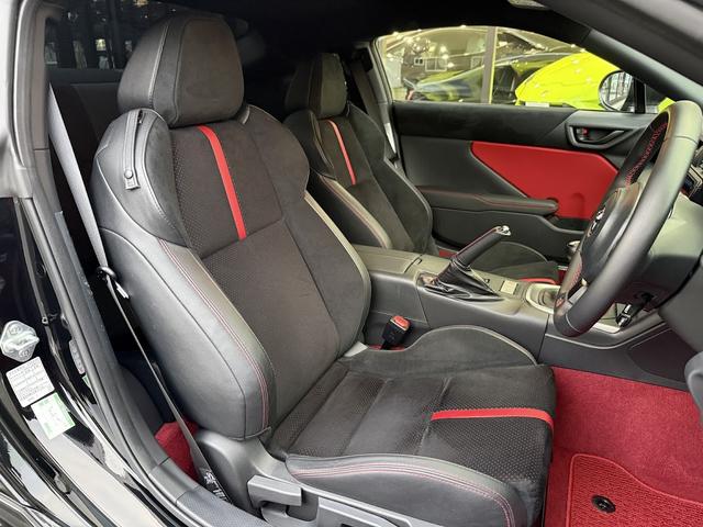 ＧＲ８６ ＲＺ　６ＭＴ・ＧＲエアロ・空力パッケージ・スリーキャッツマフラー・純正ＧＲマフラー有り・ＴＥＩＮダウンサス・純正コイルスプリング有り・ワイドトレッドスペーサー・バックカメラ・９インチナビＴＶ・禁煙車（24枚目）