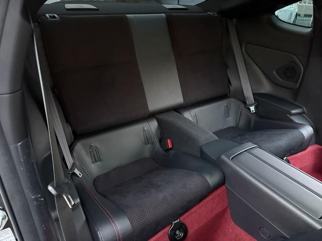 ＧＲ８６ ＲＺ　６ＭＴ・ＧＲエアロ・空力パッケージ・スリーキャッツマフラー・純正ＧＲマフラー有り・ＴＥＩＮダウンサス・純正コイルスプリング有り・ワイドトレッドスペーサー・バックカメラ・９インチナビＴＶ・禁煙車（26枚目）