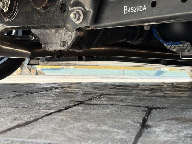 ＧＲ８６ ＲＺ　６ＭＴ・ＧＲエアロ・空力パッケージ・スリーキャッツマフラー・純正ＧＲマフラー有り・ＴＥＩＮダウンサス・純正コイルスプリング有り・ワイドトレッドスペーサー・バックカメラ・９インチナビＴＶ・禁煙車（51枚目）