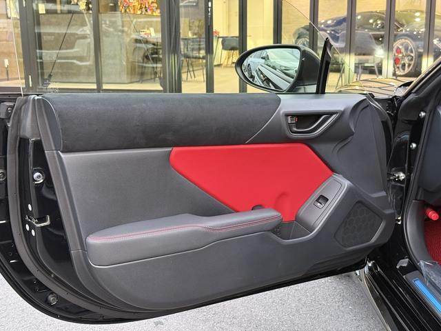 ＧＲ８６ ＲＺ　６ＭＴ・ＧＲエアロ・空力パッケージ・スリーキャッツマフラー・純正ＧＲマフラー有り・ＴＥＩＮダウンサス・純正コイルスプリング有り・ワイドトレッドスペーサー・バックカメラ・９インチナビＴＶ・禁煙車（67枚目）