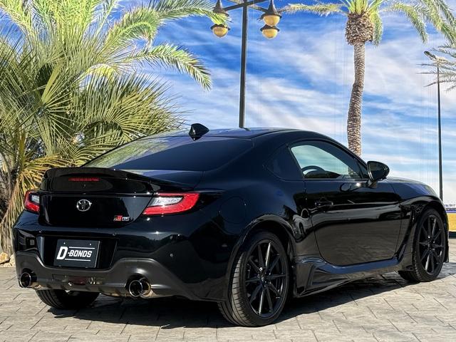 ＧＲ８６ ＲＺ　６ＭＴ・ＧＲエアロ・柿本改マフラーＲｅｇｕ．０６＆Ｒ・ケンウッド９インチナビ・バックカメラ・ドライブレコーダー・純正マフラーあり・新車保証令和１０年１１月まで有り・ワンオーナー・禁煙車（2枚目）