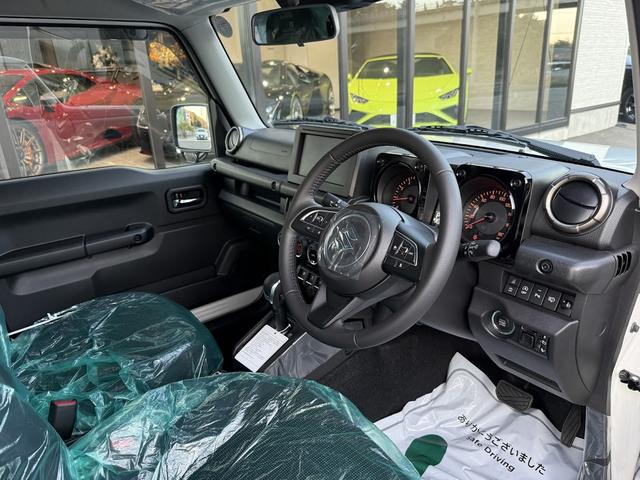 ジムニーノマド ＦＣ　登録済み未使用車・オプション純正ドアバイザー・純正フロアマット・新車保証令和１２年１０月まで有り・禁煙車（12枚目）