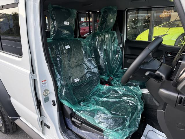 ジムニーノマド ＦＣ　登録済み未使用車・オプション純正ドアバイザー・純正フロアマット・新車保証令和１２年１０月まで有り・禁煙車（14枚目）