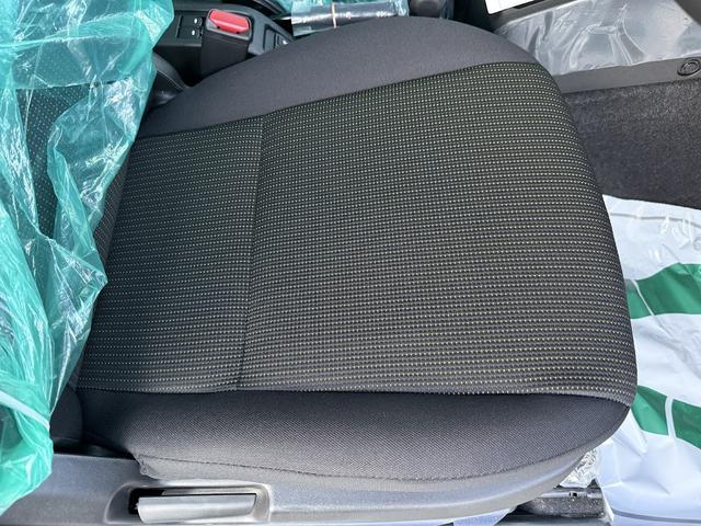 ジムニーノマド ＦＣ　登録済み未使用車・オプション純正ドアバイザー・純正フロアマット・新車保証令和１２年１０月まで有り・禁煙車（15枚目）