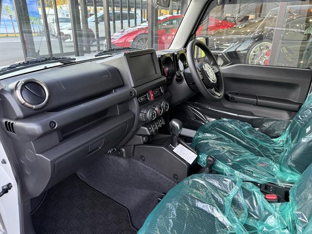 ジムニーノマド ＦＣ　登録済み未使用車・オプション純正ドアバイザー・純正フロアマット・新車保証令和１２年１０月まで有り・禁煙車（22枚目）