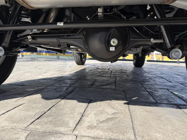 ジムニーノマド ＦＣ　登録済み未使用車・オプション純正ドアバイザー・純正フロアマット・新車保証令和１２年１０月まで有り・禁煙車（30枚目）