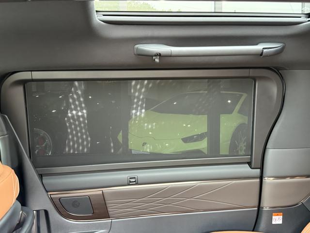 ヴェルファイアハイブリッド Ｚ　プレミア　モデリスタエアロ・１３．２インチ後席フリップダウンモニター・ＡＵＴＨＯＲセキュリティ施工済み・前後ドライブレコーダー・デジタルインナーミラー・新車保証令和１１年３月まで有り・禁煙車（24枚目）