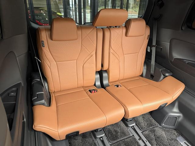 ヴェルファイアハイブリッド Ｚ　プレミア　モデリスタエアロ・１３．２インチ後席フリップダウンモニター・ＡＵＴＨＯＲセキュリティ施工済み・前後ドライブレコーダー・デジタルインナーミラー・新車保証令和１１年３月まで有り・禁煙車（25枚目）