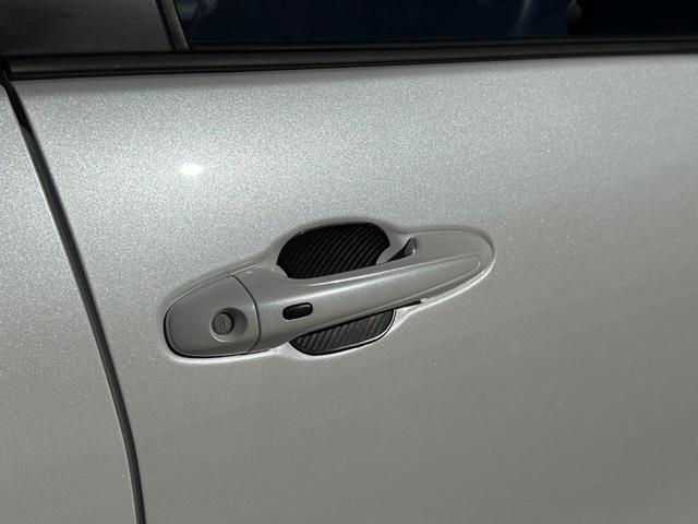 �f�q���S����v�b�V���X�^�[�g�E�N���A�����X�\�i�[�E�S���̓J�����t��