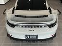 ９１１ＧＴ３　カーボンルーフ・ＯＰカラークレヨン・クロノパッケージ・フロントリフトシステム・ライトデザインパッケージ・エクスクルーシブデザインテールライト・シートヒーター・レーシングイエローシートベルト・カープレイ（47枚目）