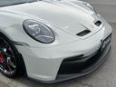 ９１１ＧＴ３　カーボンルーフ・ＯＰカラークレヨン・クロノパッケージ・フロントリフトシステム・ライトデザインパッケージ・エクスクルーシブデザインテールライト・シートヒーター・レーシングイエローシートベルト・カープレイ（64枚目）