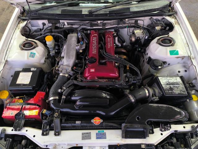 エンジンルームもクリーニング済み☆樹脂やホース類もツヤ出し施工しております！もちろんオイル交換等の整備、車検等のアフターフォローも当店にお任せください☆