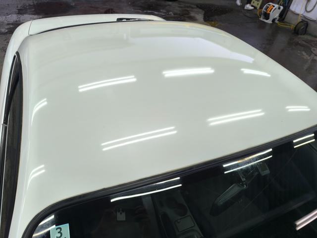 ルーフは目立った凹みやキズもなく綺麗な状態です☆Ｓ１５によくある塗装剥げもありません☆