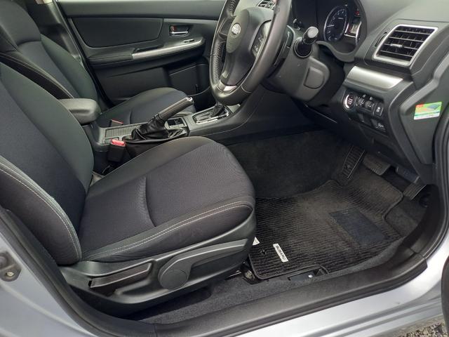 インプレッサスポーツ １．６ｉ－Ｌアイサイト　プラウドエディション　ナビ　ＴＶ　バックカメラ　Ｂｌｕｅｔｏｏｔｈオーディオ　クルーズコントロール　オートライト　プッシュスタート　スマートキー　ドアバイザー　フォグランプ　純正１６インチアルミホイール　電動格納ミラー（11枚目）