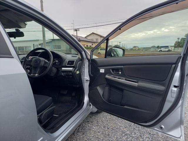 インプレッサスポーツ １．６ｉ－Ｌアイサイト　プラウドエディション　ナビ　ＴＶ　バックカメラ　Ｂｌｕｅｔｏｏｔｈオーディオ　クルーズコントロール　オートライト　プッシュスタート　スマートキー　ドアバイザー　フォグランプ　純正１６インチアルミホイール　電動格納ミラー（12枚目）