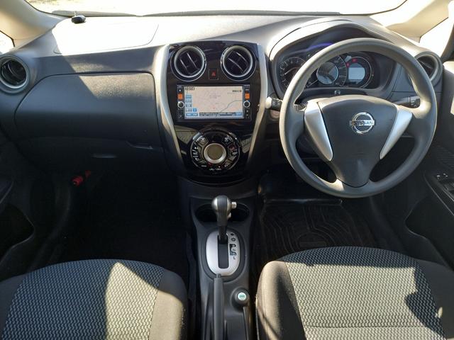 ノート Ｘ　ＤＩＧ－Ｓ　Ｖセレクション＋セーフティ　ナビ　ＴＶ　アラウンドビューモニター　スーパーチャージャー　インテリキー　アイドリングストップ　エマージェンシーブレーキ　ＥＴＣ　ＬＥＤヘッドライト　ドライブレコーダー　オートライト　電動格納ミラー（2枚目）