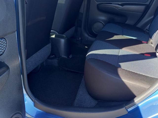 ノート Ｘ　ＤＩＧ－Ｓ　Ｖセレクション＋セーフティ　ナビ　ＴＶ　アラウンドビューモニター　スーパーチャージャー　インテリキー　アイドリングストップ　エマージェンシーブレーキ　ＥＴＣ　ＬＥＤヘッドライト　ドライブレコーダー　オートライト　電動格納ミラー（22枚目）