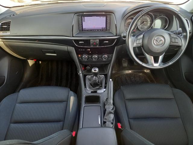 アテンザセダン ＸＤ　ディーゼル　ターボ　６速マニュアル　ナビ　ＴＶ　バックカメラ　Ｂｌｕｅｔｏｏｔｈ　クルーズコントロール　プッシュスタート　スマートキー　オートライト　純正１９インチアルミホイール　ＥＴＣ　フォグランプ（2枚目）