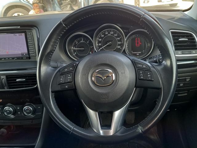 アテンザセダン ＸＤ　ディーゼル　ターボ　６速マニュアル　ナビ　ＴＶ　バックカメラ　Ｂｌｕｅｔｏｏｔｈ　クルーズコントロール　プッシュスタート　スマートキー　オートライト　純正１９インチアルミホイール　ＥＴＣ　フォグランプ（6枚目）