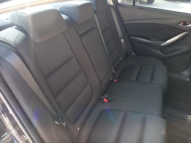 アテンザセダン ＸＤ　ディーゼル　ターボ　６速マニュアル　ナビ　ＴＶ　バックカメラ　Ｂｌｕｅｔｏｏｔｈ　クルーズコントロール　プッシュスタート　スマートキー　オートライト　純正１９インチアルミホイール　ＥＴＣ　フォグランプ（19枚目）