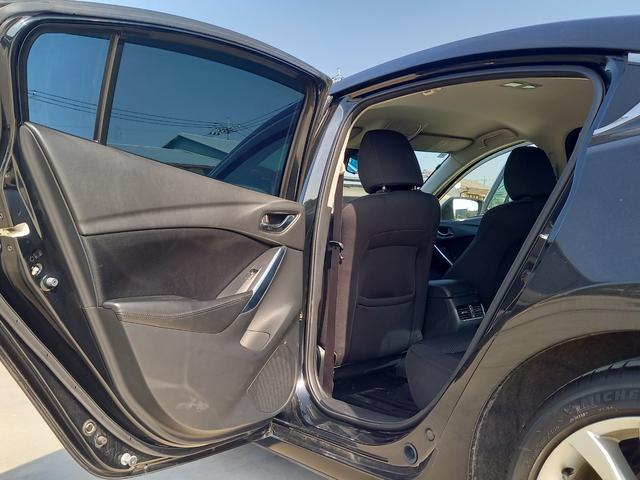 アテンザセダン ＸＤ　ディーゼル　ターボ　６速マニュアル　ナビ　ＴＶ　バックカメラ　Ｂｌｕｅｔｏｏｔｈ　クルーズコントロール　プッシュスタート　スマートキー　オートライト　純正１９インチアルミホイール　ＥＴＣ　フォグランプ（25枚目）