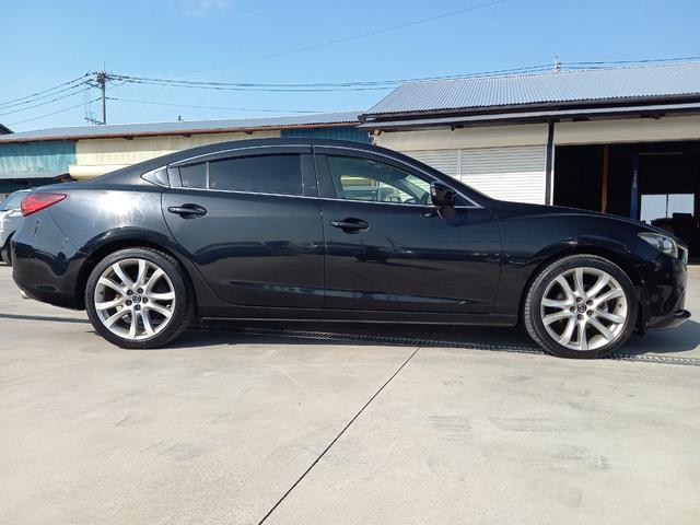 アテンザセダン ＸＤ　ディーゼル　ターボ　６速マニュアル　ナビ　ＴＶ　バックカメラ　Ｂｌｕｅｔｏｏｔｈ　クルーズコントロール　プッシュスタート　スマートキー　オートライト　純正１９インチアルミホイール　ＥＴＣ　フォグランプ（29枚目）