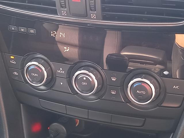 アテンザセダン ＸＤ　ディーゼル　ターボ　６速マニュアル　ナビ　ＴＶ　バックカメラ　Ｂｌｕｅｔｏｏｔｈ　クルーズコントロール　プッシュスタート　スマートキー　オートライト　純正１９インチアルミホイール　ＥＴＣ　フォグランプ（43枚目）