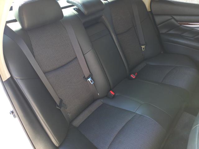 ＜リアシート＞リアシートも広々！快適です♪
