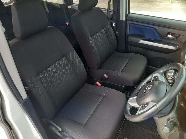 ルーミー カスタムＧ－Ｔ　ナビ　ＴＶ　バックカメラ　Ｂｌｕｅｔｏｏｔｈ　シートヒーター　クルーズコントロール　ＥＴＣ　オートライト　フォグランプ　１５インチアルミホイール　クリアランスソナー　ドアバイザー　衝突被害軽減ブレーキ（8枚目）