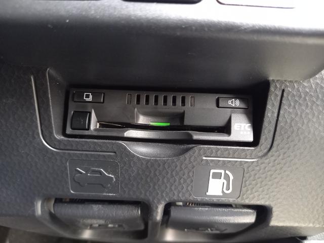 ルーミー カスタムＧ－Ｔ　ナビ　ＴＶ　バックカメラ　Ｂｌｕｅｔｏｏｔｈ　シートヒーター　クルーズコントロール　ＥＴＣ　オートライト　フォグランプ　１５インチアルミホイール　クリアランスソナー　ドアバイザー　衝突被害軽減ブレーキ（11枚目）