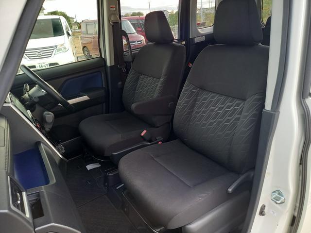 ルーミー カスタムＧ－Ｔ　ナビ　ＴＶ　バックカメラ　Ｂｌｕｅｔｏｏｔｈ　シートヒーター　クルーズコントロール　ＥＴＣ　オートライト　フォグランプ　１５インチアルミホイール　クリアランスソナー　ドアバイザー　衝突被害軽減ブレーキ（13枚目）