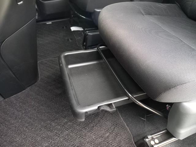 ルーミー カスタムＧ－Ｔ　ナビ　ＴＶ　バックカメラ　Ｂｌｕｅｔｏｏｔｈ　シートヒーター　クルーズコントロール　ＥＴＣ　オートライト　フォグランプ　１５インチアルミホイール　クリアランスソナー　ドアバイザー　衝突被害軽減ブレーキ（15枚目）