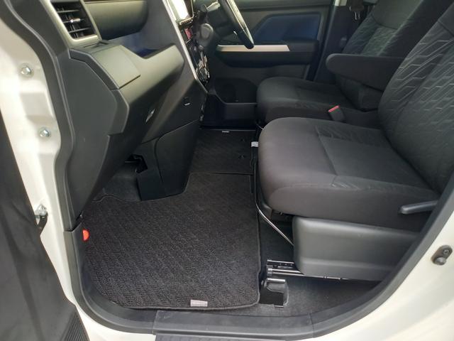 ルーミー カスタムＧ－Ｔ　ナビ　ＴＶ　バックカメラ　Ｂｌｕｅｔｏｏｔｈ　シートヒーター　クルーズコントロール　ＥＴＣ　オートライト　フォグランプ　１５インチアルミホイール　クリアランスソナー　ドアバイザー　衝突被害軽減ブレーキ（16枚目）