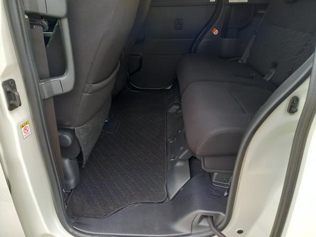 ルーミー カスタムＧ－Ｔ　ナビ　ＴＶ　バックカメラ　Ｂｌｕｅｔｏｏｔｈ　シートヒーター　クルーズコントロール　ＥＴＣ　オートライト　フォグランプ　１５インチアルミホイール　クリアランスソナー　ドアバイザー　衝突被害軽減ブレーキ（21枚目）