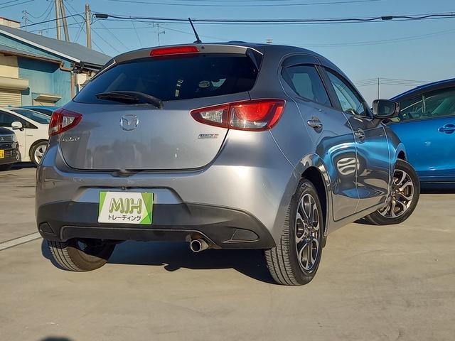 デミオ ＸＤツーリング　ディーゼル　ターボ　ナビ　ＴＶ　バックカメラ　クルーズコントロール　プッシュスタート　スマートキー　純正１６インチアルミホイール　ＥＴＣ　オートライト　フォグランプ　アイドリングストップ　ドアバイザー（29枚目）