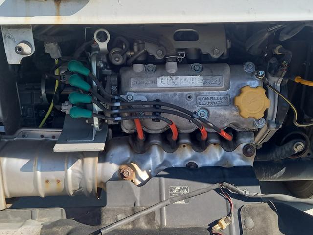 サンバートラック ＴＢ　３方開　パートタイム４ＷＤ　５速マニュアル　ＥＴＣ　エアコン　ドアバイザー　社外オーディオ　ヘッドライトレベライザー　軽トラック　運転席エアバッグ　スペアタイヤ（35枚目）