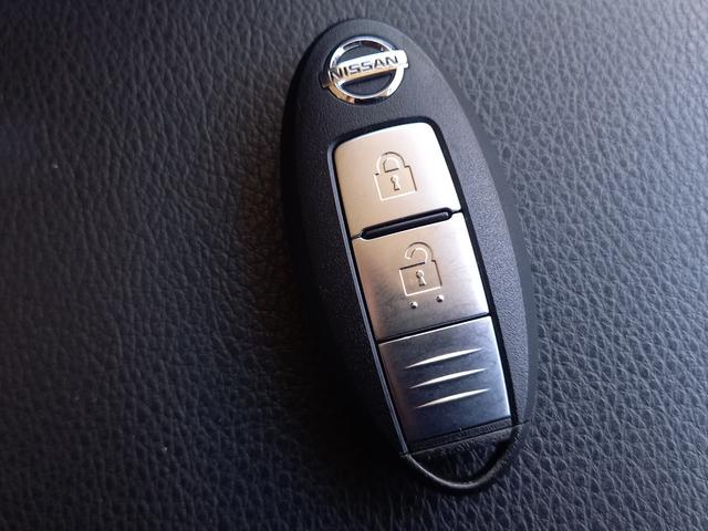 エクストレイル ２０Ｘｔｔ　ナビ　ＴＶ　バックモニター　Ｂｌｕｅｔｏｏｔｈ　全席シートヒーター　ＨＩＤ　オートライト　ＥＴＣ　切替式４ＷＤ　インテリジェントキー　フォグランプ　クルーズコントロール　純正１８インチアルミホイール（10枚目）