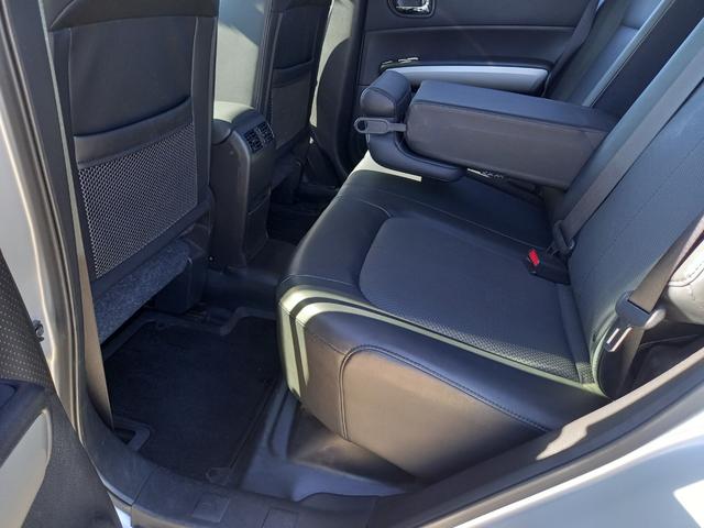 エクストレイル ２０Ｘｔｔ　ナビ　ＴＶ　バックモニター　Ｂｌｕｅｔｏｏｔｈ　全席シートヒーター　ＨＩＤ　オートライト　ＥＴＣ　切替式４ＷＤ　インテリジェントキー　フォグランプ　クルーズコントロール　純正１８インチアルミホイール（24枚目）