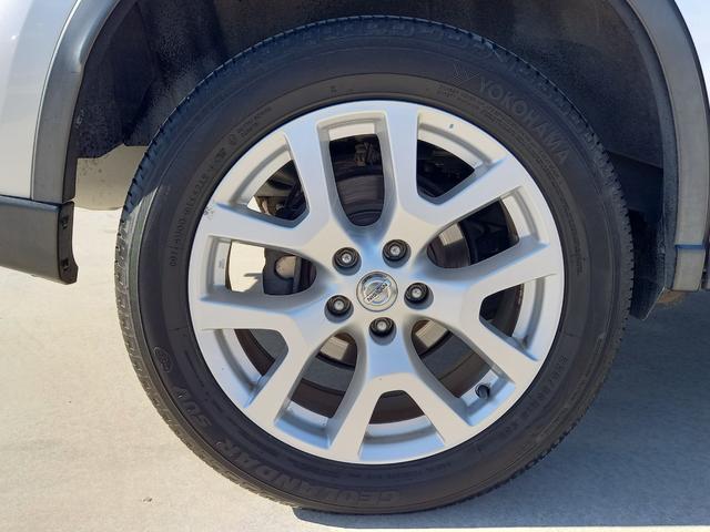 エクストレイル ２０Ｘｔｔ　ナビ　ＴＶ　バックモニター　Ｂｌｕｅｔｏｏｔｈ　全席シートヒーター　ＨＩＤ　オートライト　ＥＴＣ　切替式４ＷＤ　インテリジェントキー　フォグランプ　クルーズコントロール　純正１８インチアルミホイール（52枚目）