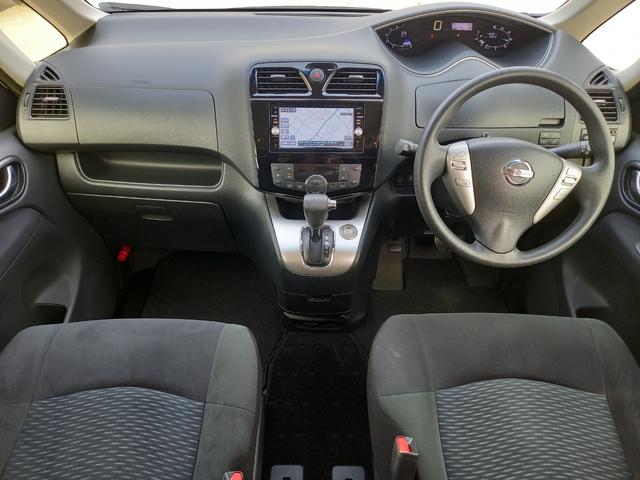 セレナ ２０Ｘ　Ｖセレクション＋セーフティ　Ｓ－ハイブリッド　ナビ　ＴＶ　全方位モニター　クルーズコントロール　両側パワースライドドア　プッシュスタート　インテリジェントキー　エマージェンシーブレーキ　８人乗　１５インチアルミホイール　Ｂｌｕｅｔｏｏｔｈ　ＥＴＣ（2枚目）