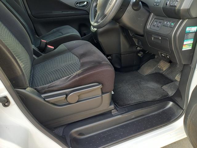 セレナ ２０Ｘ　Ｖセレクション＋セーフティ　Ｓ－ハイブリッド　ナビ　ＴＶ　全方位モニター　クルーズコントロール　両側パワースライドドア　プッシュスタート　インテリジェントキー　エマージェンシーブレーキ　８人乗　１５インチアルミホイール　Ｂｌｕｅｔｏｏｔｈ　ＥＴＣ（13枚目）