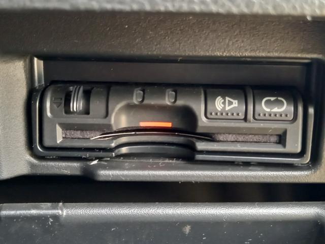 セレナ ２０Ｘ　Ｖセレクション＋セーフティ　Ｓ－ハイブリッド　ナビ　ＴＶ　全方位モニター　クルーズコントロール　両側パワースライドドア　プッシュスタート　インテリジェントキー　エマージェンシーブレーキ　８人乗　１５インチアルミホイール　Ｂｌｕｅｔｏｏｔｈ　ＥＴＣ（14枚目）