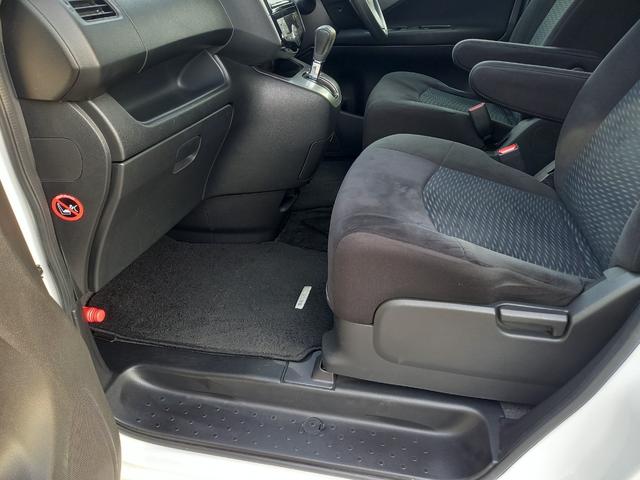 セレナ ２０Ｘ　Ｖセレクション＋セーフティ　Ｓ－ハイブリッド　ナビ　ＴＶ　全方位モニター　クルーズコントロール　両側パワースライドドア　プッシュスタート　インテリジェントキー　エマージェンシーブレーキ　８人乗　１５インチアルミホイール　Ｂｌｕｅｔｏｏｔｈ　ＥＴＣ（18枚目）