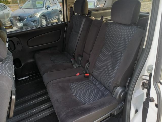 セレナ ２０Ｘ　Ｖセレクション＋セーフティ　Ｓ－ハイブリッド　ナビ　ＴＶ　全方位モニター　クルーズコントロール　両側パワースライドドア　プッシュスタート　インテリジェントキー　エマージェンシーブレーキ　８人乗　１５インチアルミホイール　Ｂｌｕｅｔｏｏｔｈ　ＥＴＣ（24枚目）