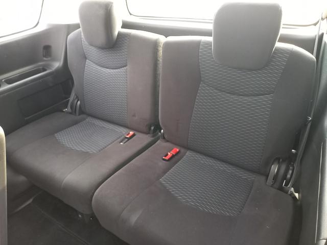 セレナ ２０Ｘ　Ｖセレクション＋セーフティ　Ｓ－ハイブリッド　ナビ　ＴＶ　全方位モニター　クルーズコントロール　両側パワースライドドア　プッシュスタート　インテリジェントキー　エマージェンシーブレーキ　８人乗　１５インチアルミホイール　Ｂｌｕｅｔｏｏｔｈ　ＥＴＣ（26枚目）