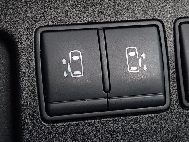 セレナ ２０Ｘ　Ｖセレクション＋セーフティ　Ｓ－ハイブリッド　ナビ　ＴＶ　全方位モニター　クルーズコントロール　両側パワースライドドア　プッシュスタート　インテリジェントキー　エマージェンシーブレーキ　８人乗　１５インチアルミホイール　Ｂｌｕｅｔｏｏｔｈ　ＥＴＣ（47枚目）